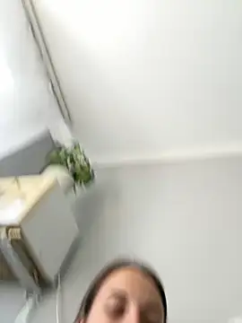 AmiLavs online show from 09.26.25