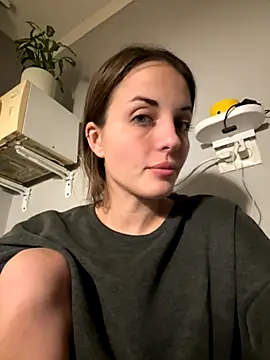 AmiLavs online show from 10.23.25