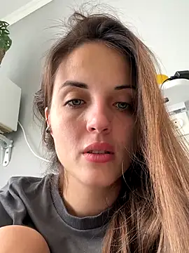 AmiLavs online show from 10.30.25