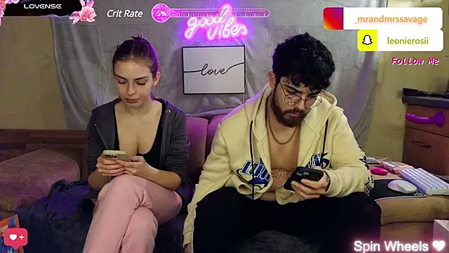 MrAndMrsSavage online show from 01.28.25