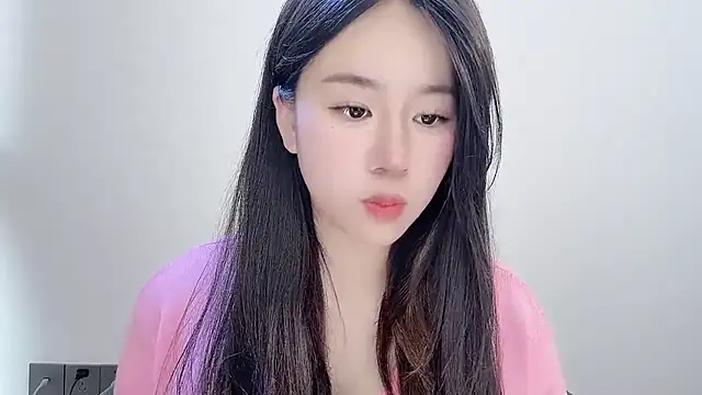 Snapshot of chloe-01 chatting on 11.25.25 chloe-01 online show from 11.25.25