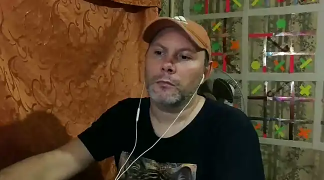 Snapshot of AgnichBan chatting on 01.08.25 AgnichBan online show from 01.08.25