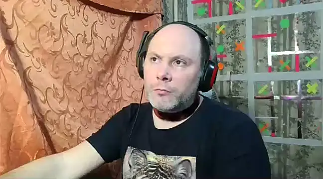 Snapshot of AgnichBan chatting on 01.31.25 AgnichBan online show from 01.31.25