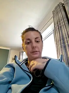 tattoomilf86 online show from 01.29.25