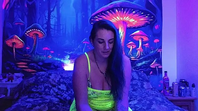 tattoomilf86 online show from 02.15.25