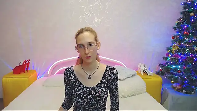 KlaryBrait online show from 12.19.24