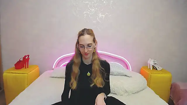 KlaryBrait online show from 01.21.25