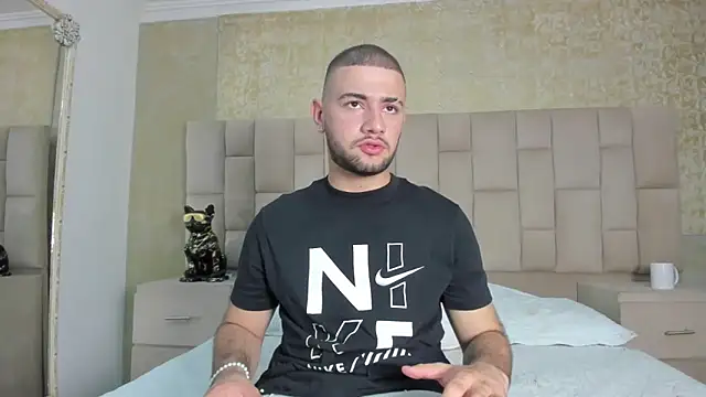 Snapshot of MaximusDick1_ chatting on 10.09.25 MaximusDick1 online show from 10.09.25