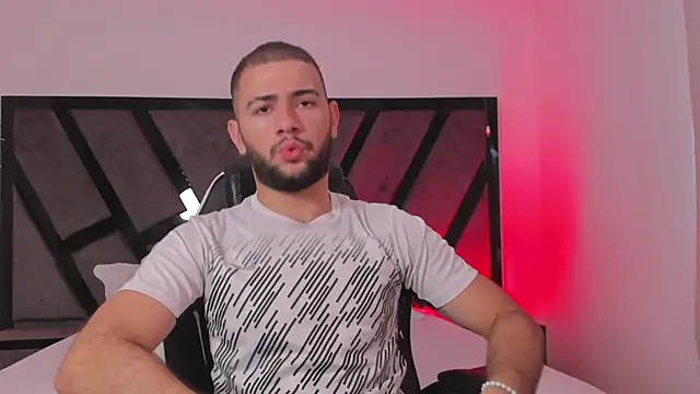 MaximusDick1  online show from 02.06.26