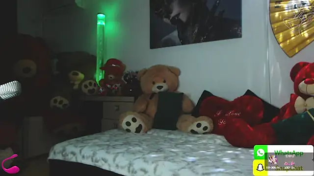 EvelynAisha online show from 03.05.25