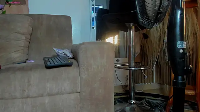 adhara hotter online show from 10.25.25