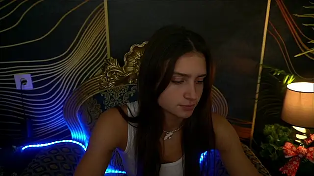 Snapshot of ValeryRoyale chatting on 12.12.24 ValeryRoyale online show from 12.12.24