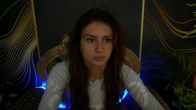 Snapshot of ValeryRoyale chatting on 01.08.25 ValeryRoyale online show from 01.08.25