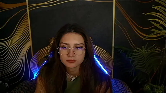 Snapshot of ValeryRoyale chatting on 01.25.25 ValeryRoyale online show from 01.25.25