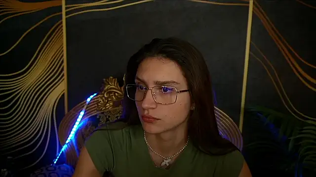 Snapshot of ValeryRoyale chatting on 01.25.25 ValeryRoyale online show from 01.25.25