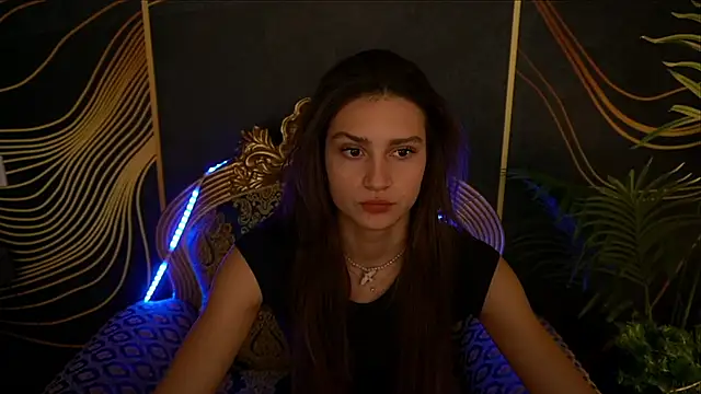 Snapshot of ValeryRoyale chatting on 01.29.25 ValeryRoyale online show from 01.29.25