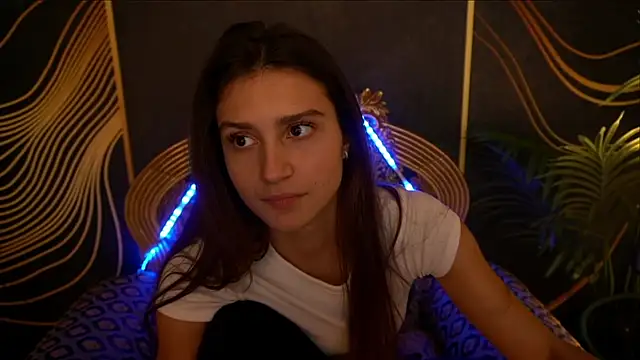 Snapshot of ValeryRoyale chatting on 02.09.25 ValeryRoyale online show from 02.09.25