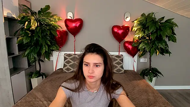 Snapshot of ValeryRoyale chatting on 02.17.25 ValeryRoyale online show from 02.17.25