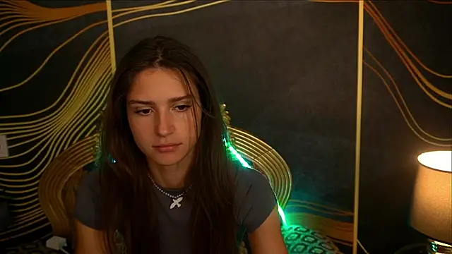 Snapshot of ValeryRoyale chatting on 03.08.25 ValeryRoyale online show from 03.08.25