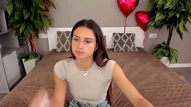 Snapshot of ValeryRoyale chatting on 03.09.25 ValeryRoyale online show from 03.09.25