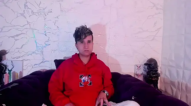 Im Milan Rs online show from 03.17.25