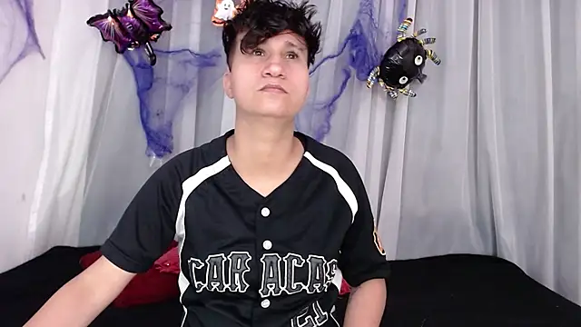 Im Milan Rs online show from 10.16.25