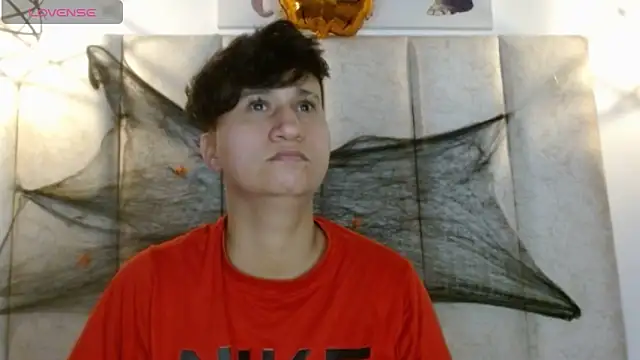 Im Milan Rs online show from 10.17.25