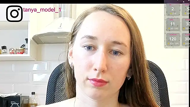 --Model--2 online show from 11.09.25