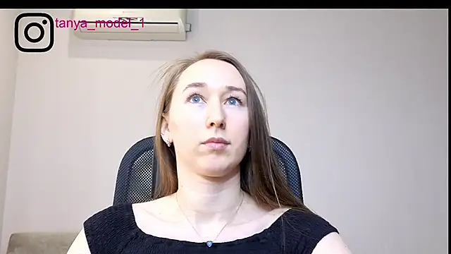 --Model--2 online show from 11.15.25