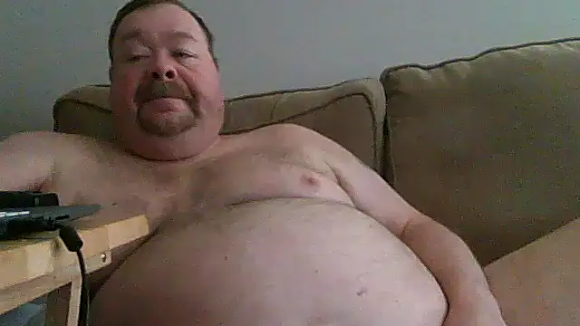 Snapshot of hitman_35 chatting on 04.20.26 hitman 35 online show from 04.20.26