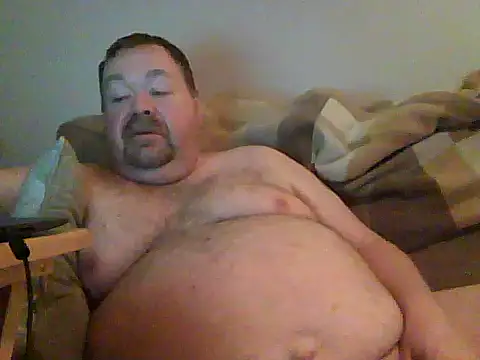 Snapshot of hitman_35 chatting on 04.28.26 hitman 35 online show from 04.28.26