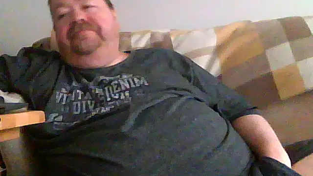 Snapshot of hitman_35 chatting on 05.10.26 hitman 35 online show from 05.10.26