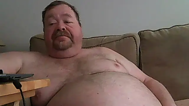 Snapshot of hitman_35 chatting on 05.18.26 hitman 35 online show from 05.18.26