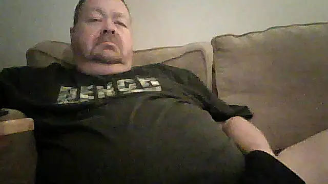 Snapshot of hitman_35 chatting on 05.28.26 hitman 35 online show from 05.28.26