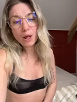 carlaaa online show from 04.13.26