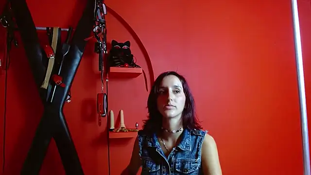 Snapshot of Ambar_Roux_ chatting on 03.19.25 Ambar Roux online show from 03.19.25