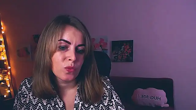 Hot Milady online show from 01.31.25