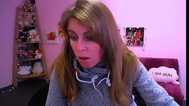 Hot Milady online show from 02.05.26