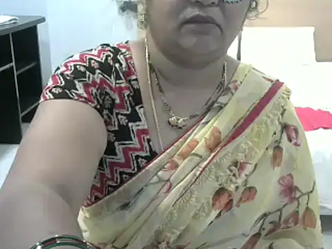 Snapshot of Naughty_Nityaa chatting on 01.07.25 Naughty Nityaa online show from 01.07.25