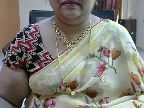 Snapshot of Naughty_Nityaa chatting on 02.11.25 Naughty Nityaa online show from 02.11.25