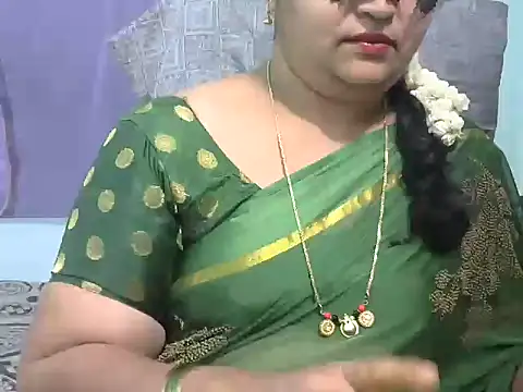 Snapshot of Naughty_Nityaa chatting on 03.04.25 Naughty Nityaa online show from 03.04.25