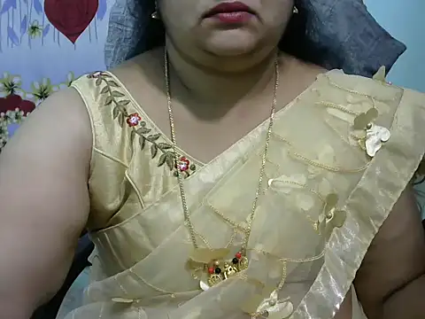 Snapshot of Naughty_Nityaa chatting on 03.07.25 Naughty Nityaa online show from 03.07.25