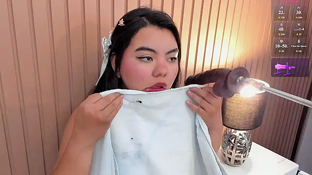 Snapshot of klhoe_boobs chatting on 02.15.26 klhoe boobs online show from 02.15.26