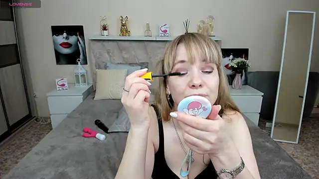 KattyPeachX online show from 03.21.25