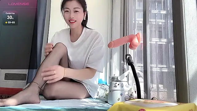 QianF-666 online show from 02.10.25