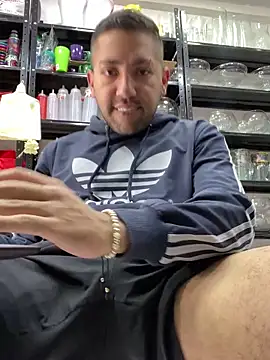 JuanZapata33 online show from 01.30.25