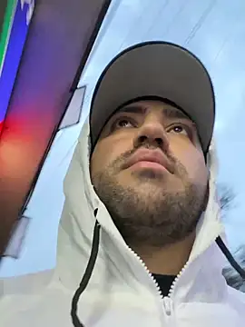 JuanZapata33 online show from 03.04.25