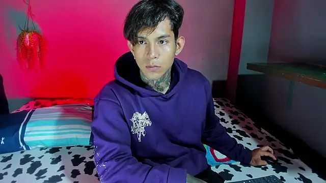 Travistanner 28 online show from 10.06.25