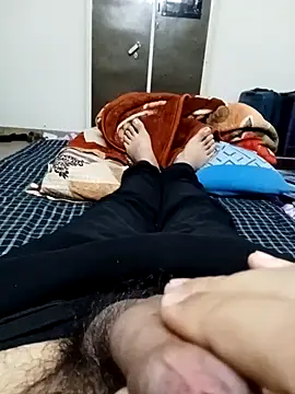 Snapshot of weeif chatting on 02.20.25 weeif online show from 02.20.25