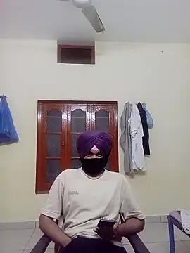 Snapshot of weeif chatting on 02.28.26 weeif online show from 02.28.26